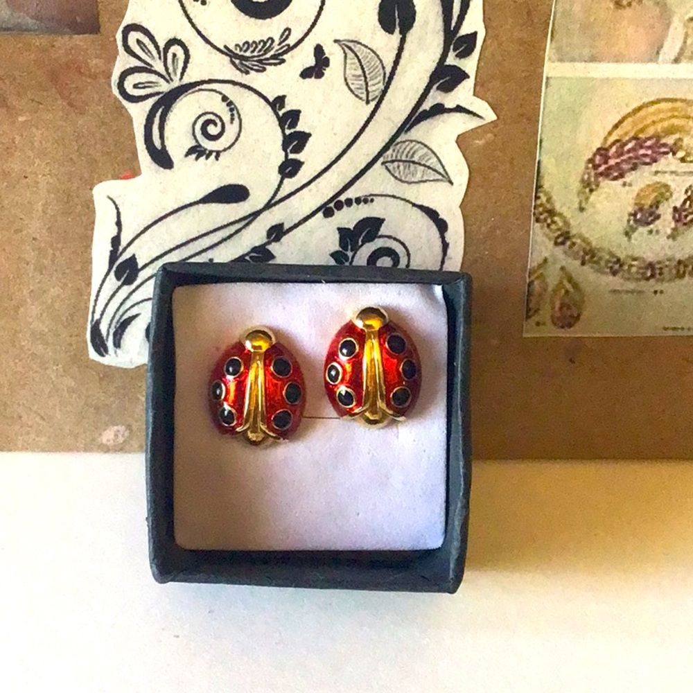 Vintage Avon ladybug earrings